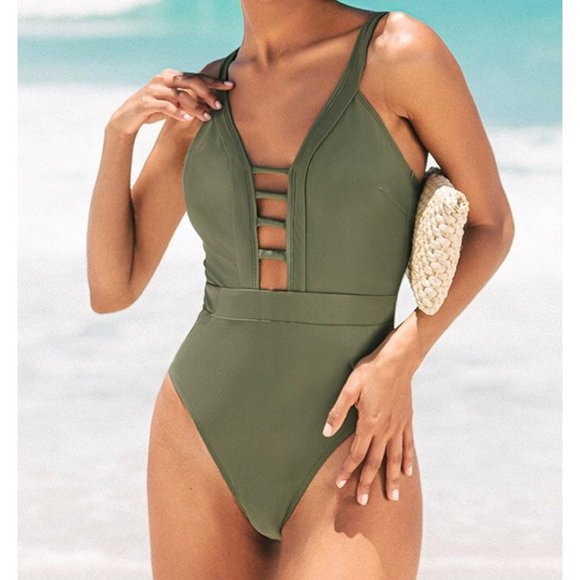 Cupshe Other - Cupshe Oasis Green Strappy Front Blocked One Piece Swimsuit NWT Size Large